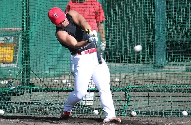 “몸은 안현민이랑 똑같은데” KIA 파괴적 신체 등장, 이범호 장기적 고민 해결해줄까