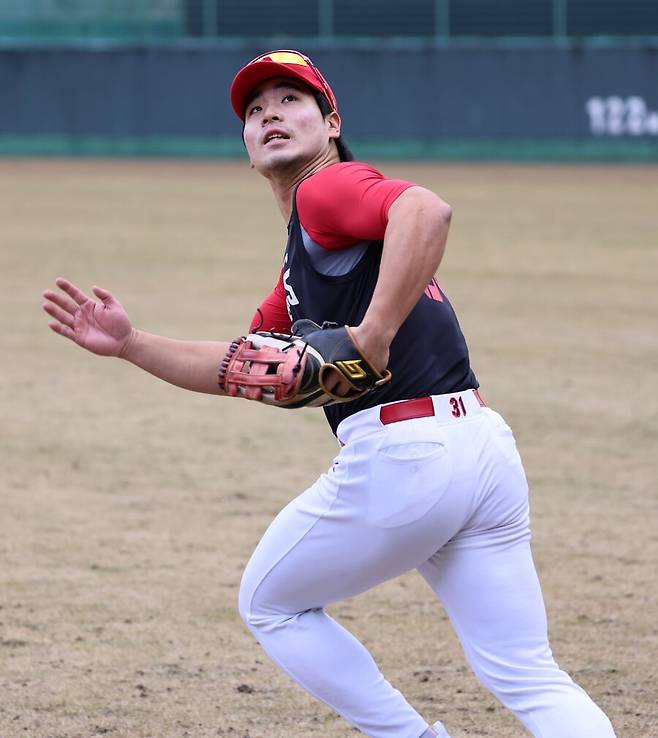 “몸은 안현민이랑 똑같은데” KIA 파괴적 신체 등장, 이범호 장기적 고민 해결해줄까