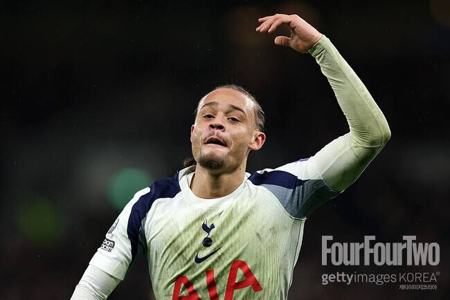 ‘손흥민 7번 물려받을 자격 충분했다’…혼돈의 토트넘 멱살 잡고 혼자서 먹여 살리는 중