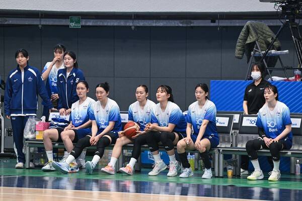 3쿼터가 끝나자 31점 차...이 경기를 계속 봐야 하나요? WKBL이 꺼내 든 승부수 '백투백 일정', 개선 필요성 대두