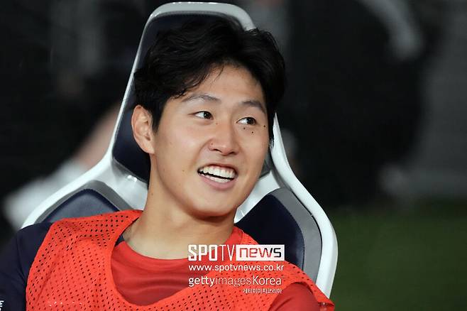 韓 축구 대형사고...빅클럽이 한국인에게 '박수 갈채'→