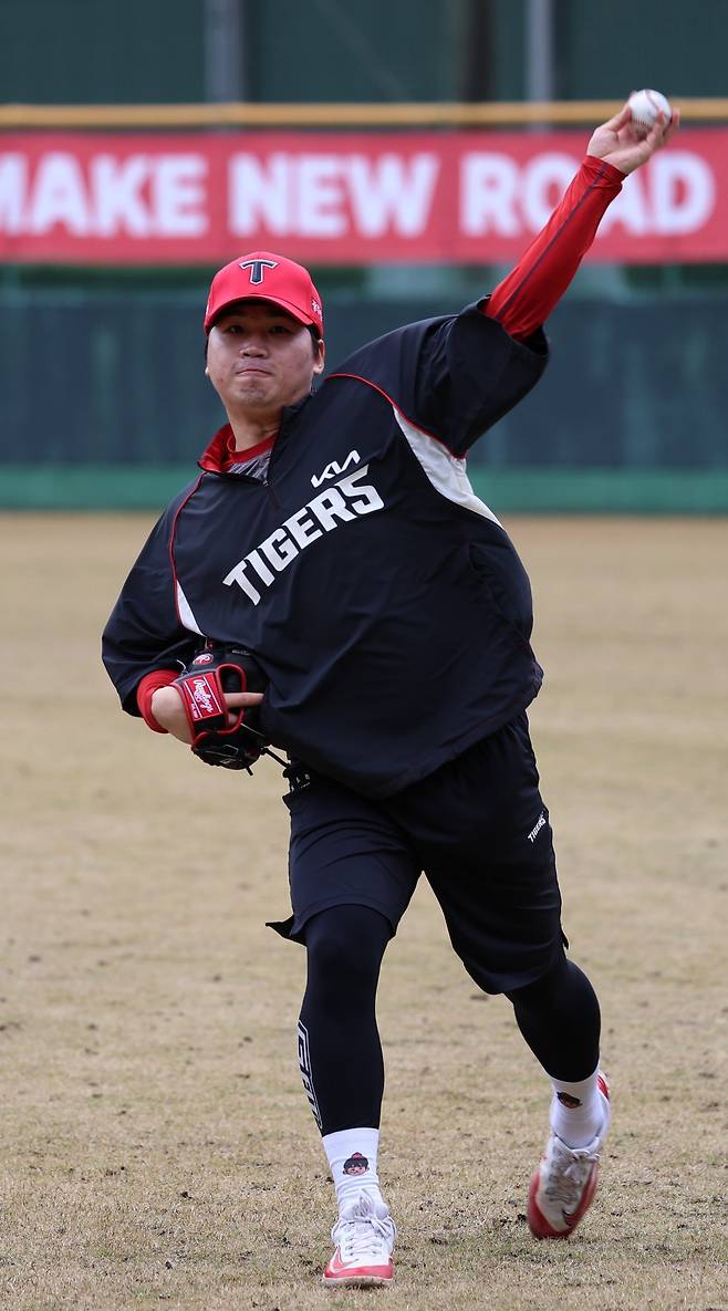 “김기훈 올해는 다를 것 같은데”…FA 계약 2명, 부상 복귀 1명 더 치열해진 KIA 왼손 불펜 경쟁