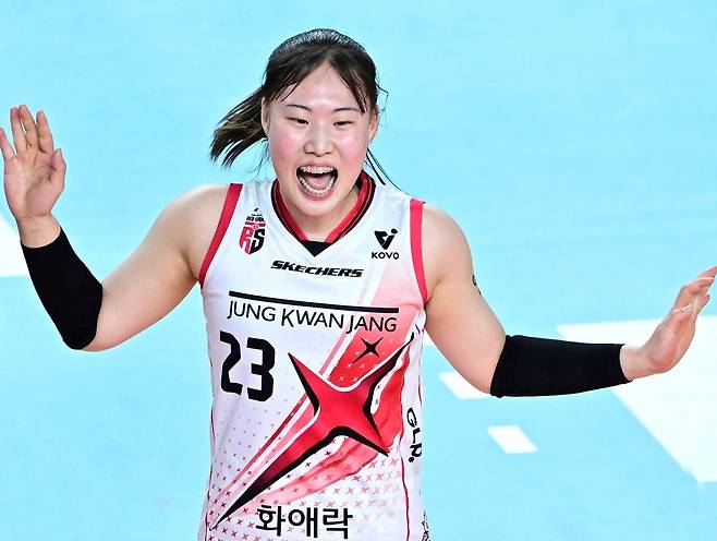 여자배구 '무서운 신인' 떴다…박여름, 첫 선발 출격서 18득점