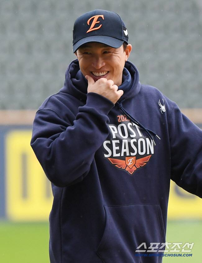 2군행 거부권을 요구할 수도 없고...'한화와 계약' 답은 정해져있는데, 손아섭은 뭘 주저하는 것일까