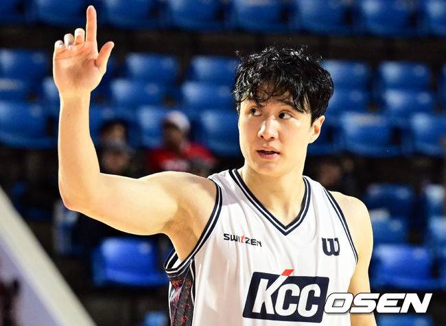 ‘허웅, 51점 넣고도 대표팀 탈락’ 문유현, 에디 다니엘, 강지훈 신인 삼총사 농구대표팀 첫 발탁