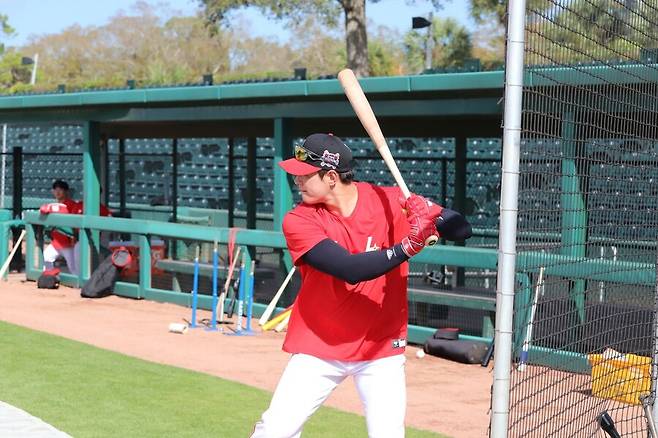 담장이 확 가까워졌다, 빗맞아도 간다? 잠실 40홈런 주인공 부활 프로젝트, 모두가 가능성을 보고 있다