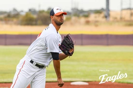 '437억' 한화 에이스 공백 어찌할꼬? '베네수엘라 특급' 자신감 철철→