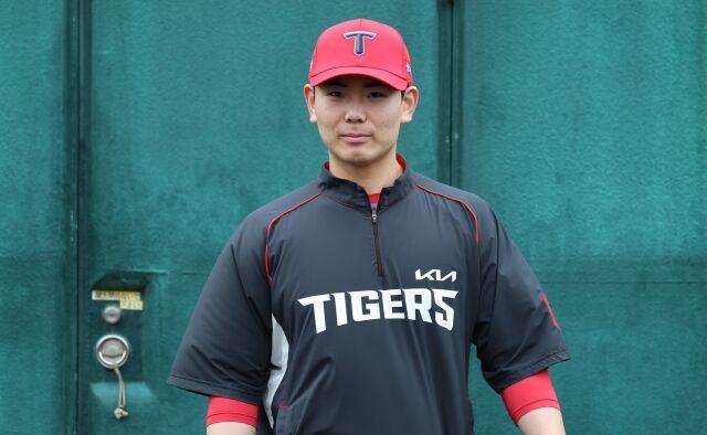 “(1.2억원)장난치시는 줄” KIA 성영탁 연봉 300% 인상되자 숨도 안 쉬고 사인…지금 원하는 건 PC방[MD아마미오시마]