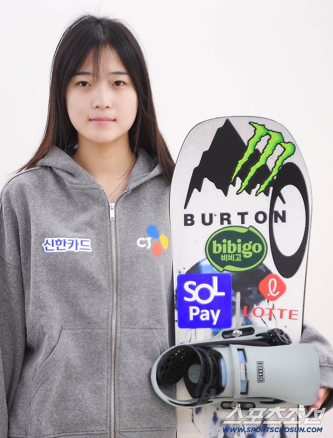 '이러면 안돼' 일본 금5→중국 금4→한국은 금3...두 대회 연속 종합 10위 진입 실패 예상, 은2+동2로 14위 예측