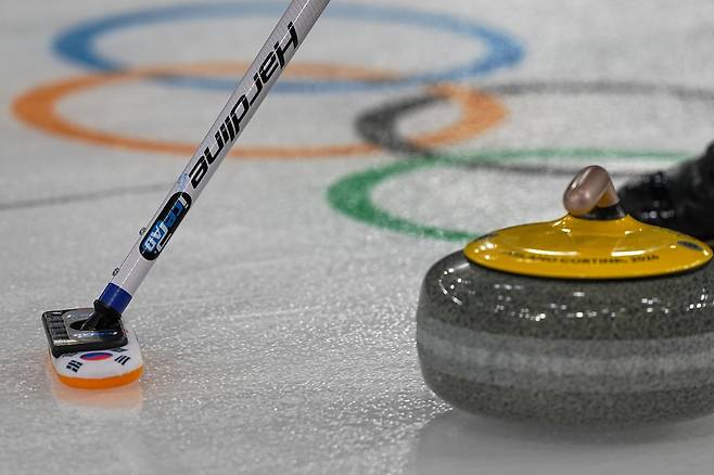 올림픽이 뭐 이래? 시작부터 '대망신'…정전됐는데 원인도 모른다 [2026 밀라노]