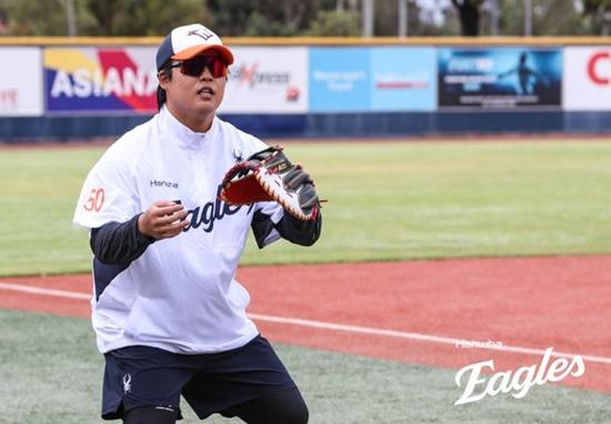 '와' 한화 깜짝카드 나온다!…'중견수 문현빈' 파격 배치 꺼내나? 좌익수 강백호도?→달감독