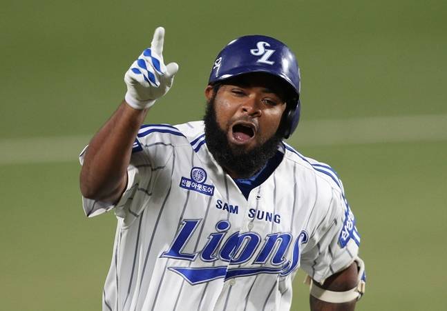 '삼성 왕조 주역' 39세 나바로 근황, 고향 도미니카서 여전한 화력