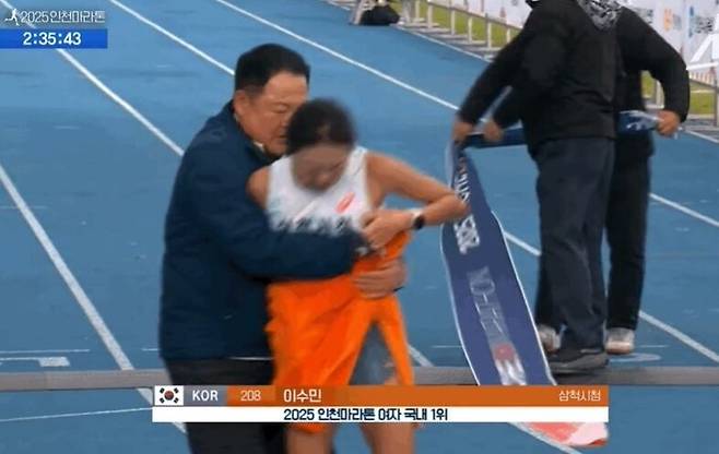 ‘신체 접촉 논란’ 김완기 전 감독 징계 뒤집혔다… 재심서 자격정지 취소