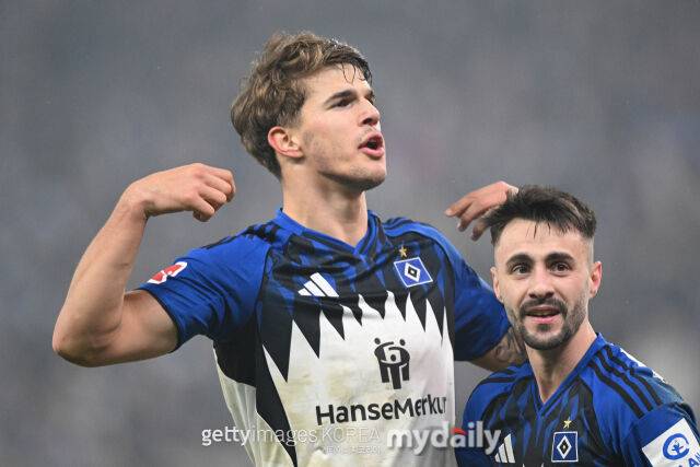 '김민재 떠날 경우 바이에른 뮌헨 영입 1순위'…토트넘 임대 수비수, 분데스리가 월간 MVP 후보 선정