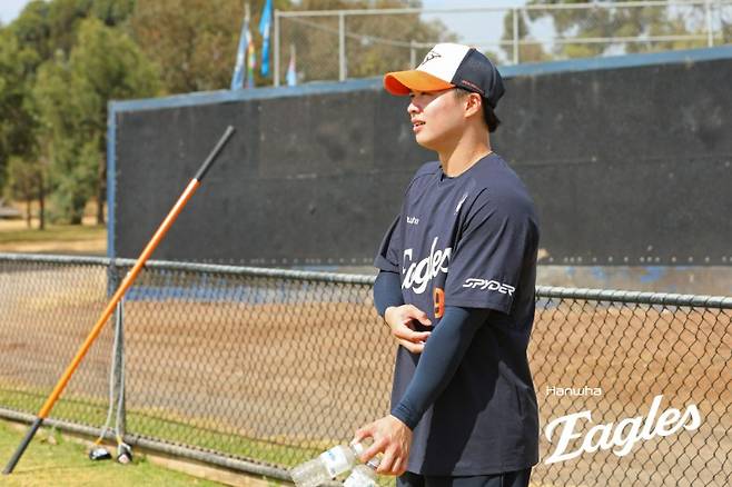 “도대체 어떻게 영입한 거야?” 리그가 놀란 한화의 마법… 역대급 대박으로 이어질까