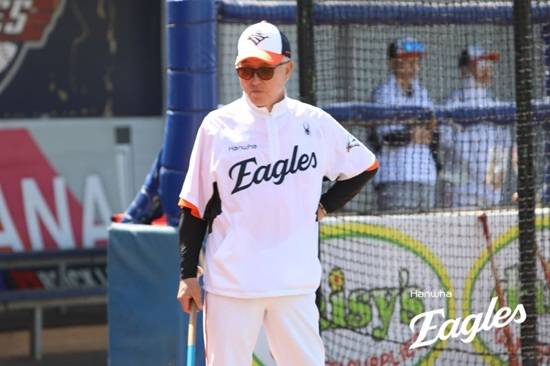 달감독 호주에서 반색! 손아섭 '1년 1억' 잔류→