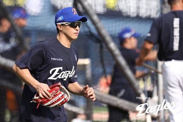 '방출' 이용규와 연봉 같고, 하주석보다 총액 적다니…손아섭은 '백의종군' 택했다, 실력으로 아쉬움 털어낼까