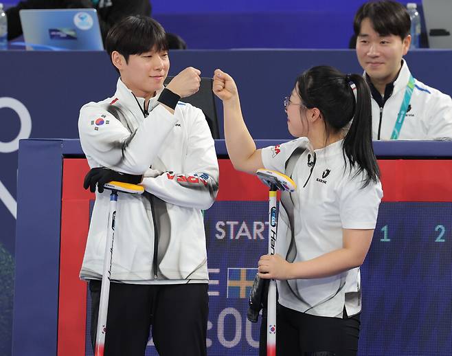'오심 논란' 컬링 김선영·정영석 조, 올림픽 공식 입장 달랐다...