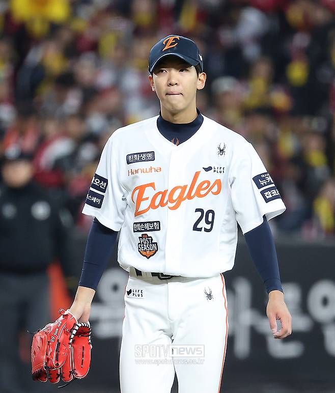 고봉밥 먹는 황준서, 이거 귀하네요…심지어 못 던지던 공까지 구사하고 있다는데