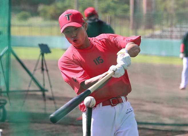 김호령 FA로 떠나면, ‘뉴 김호령’ 등장? 이범호 눈도장 받았다… 챔필 중원의 후계자 뜨나