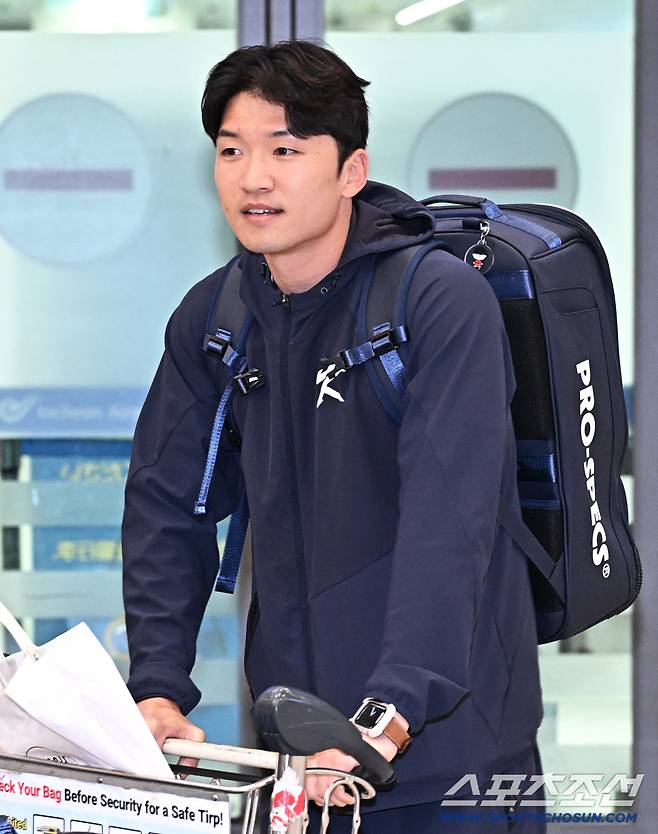 문동주 어깨 이미 30일부터 아팠다 + 홍창기 빠지고 구자욱·문현빈 승선 이유는 → 류지현호 30인 선발 배경 밝혔다 [일문일답]