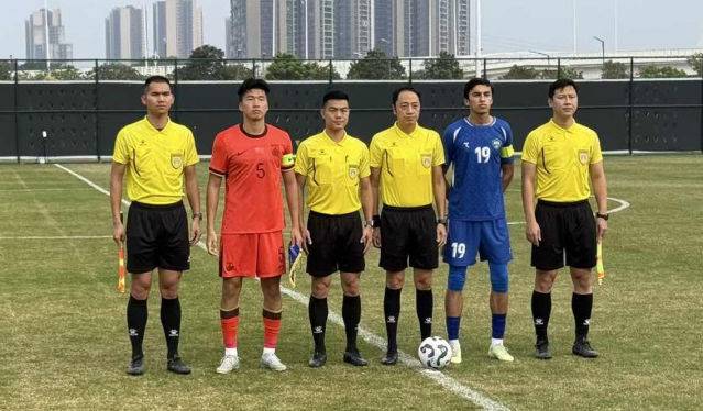 한국은 0-3 속수무책, 우즈벡도 당했다…中 유소년 축구 폭주→