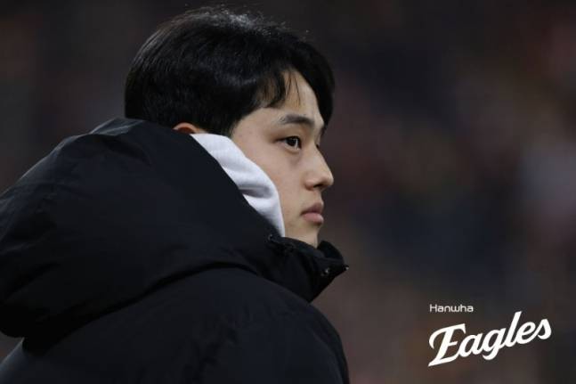 '문동주 일주일 쉬면 되는데'→냉정한 WBC 명단 제외... 어깨 아픈 160㎞ 에이스, 6일 귀국→7일 진료→8일 다시 호주행