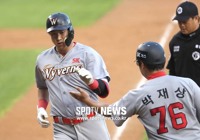 김동엽, 결국 그라운드로 돌아온다!