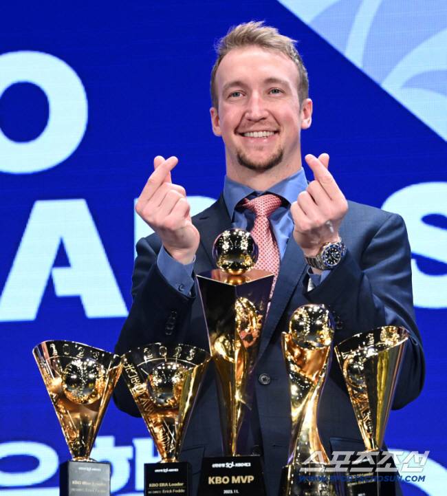 한국 도대체 왜 안 온 거야?…KBO 거절하고 미아 신세라니, ML 잔류 가능한가