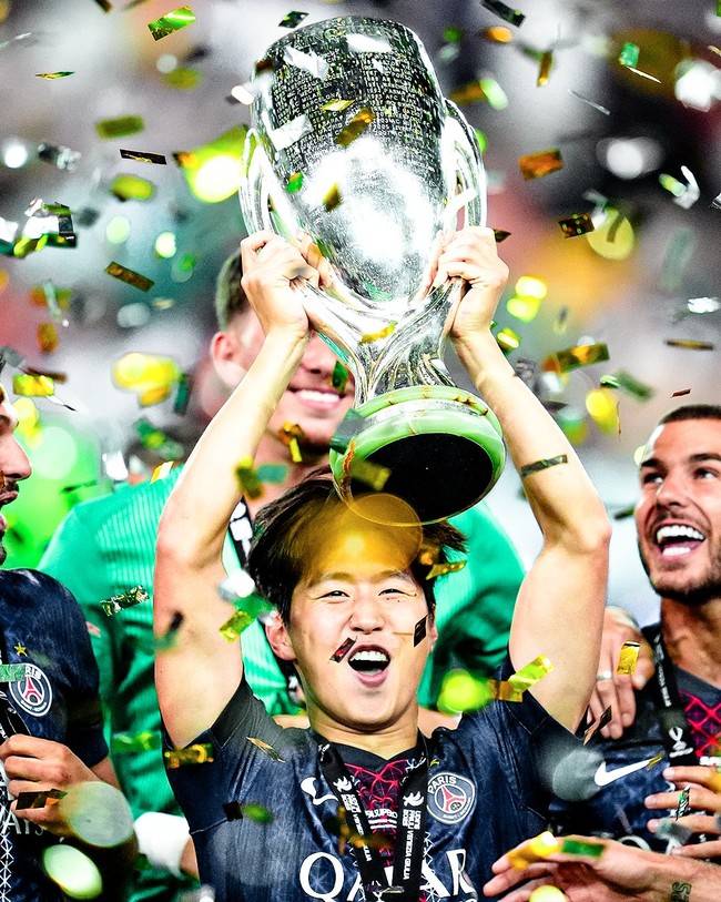 손흥민-김민재 뛰어넘는 이강인, 한국 역대 최고 이적료 온다...아틀레티코 영입 재시도 유력