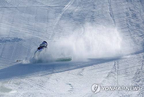 '넘어져도 결승행' 中 스키 스타 구아이링, 연 337억 몸값으로 밀라노·코르티나담페초 올림픽 상징 되다