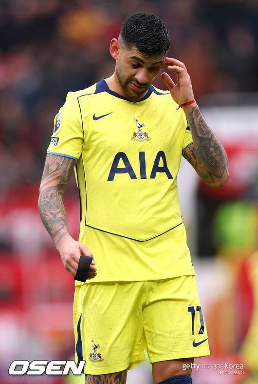 손흥민 리더십 욕하던 토트넘, '리그 최다 퇴장' 주장 덕에 한숨만...