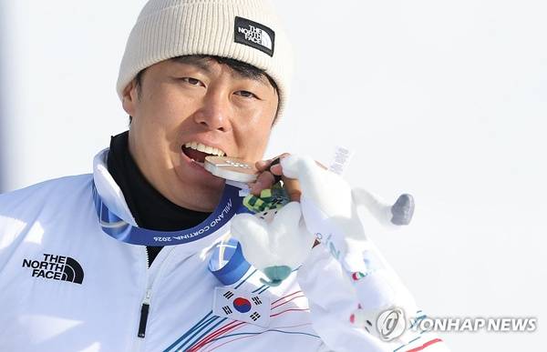 중국은 오심 논란 동메달, 한국은 정정당당 은메달… 국격 차이 드러났다