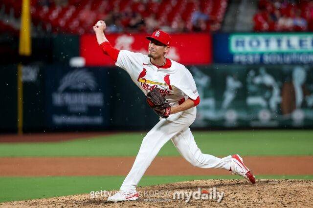 '탈락-탈락-탈락' 어머니 나라 선택했다, 160km 한국계 투수 왜 주목할까… 일본도 경계하다