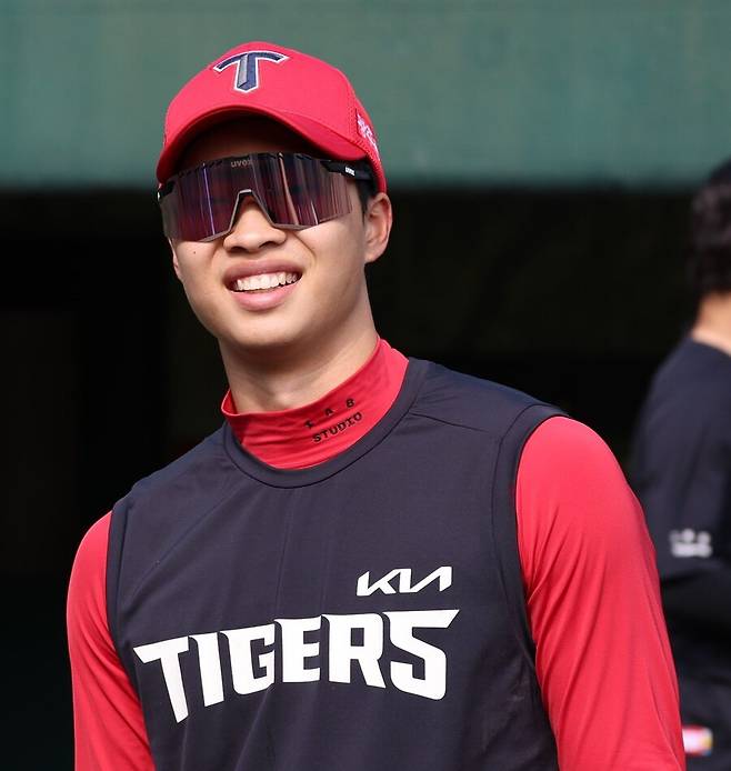 달리기는 김도영급인데, 기회가 없네… ‘8푼’에 이범호 쓴소리, 올해는 달릴 수 있을까