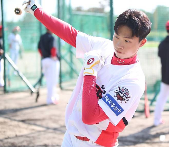 달리기는 김도영급인데, 기회가 없네… ‘8푼’에 이범호 쓴소리, 올해는 달릴 수 있을까