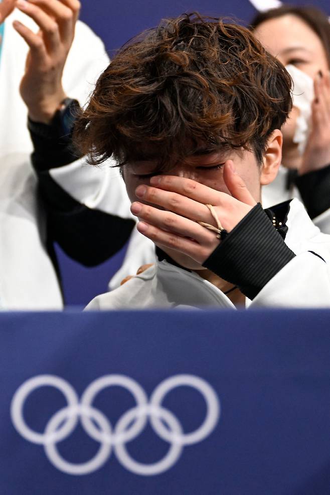 하늘은 어찌하여 일본 낳고, 미국 또 낳았는가...'2연속 은메달' 日 피겨 단체, 대통곡+눈물 바다→마지막엔 웃음