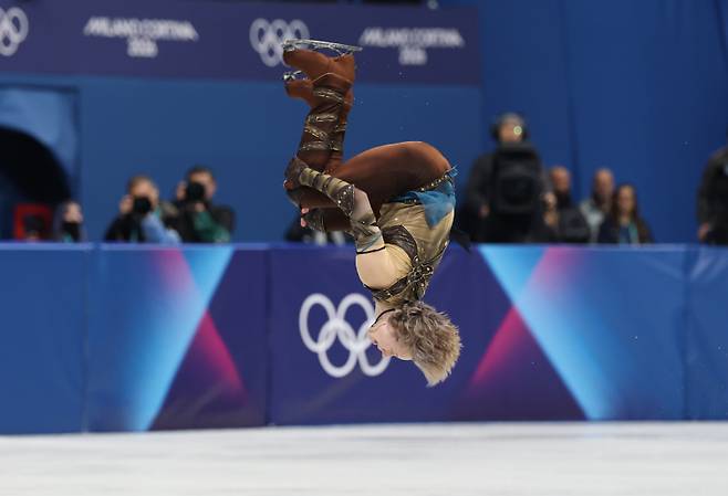 [2026 밀라노] ‘또또’ 금단의 백플립 펼친 차준환 경쟁자…테니스 GOAT도 직관 “정말 비현실적”