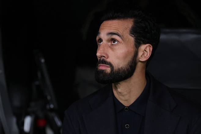 '말도 안돼' 사람이 어떻게 이렇게 폭싹 늙어? ...1달 만에 해골된 레알 마드리드 임시 감독 '스트레스 극악'