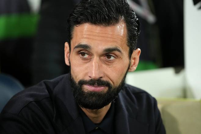 '말도 안돼' 사람이 어떻게 이렇게 폭싹 늙어? ...1달 만에 해골된 레알 마드리드 임시 감독 '스트레스 극악'