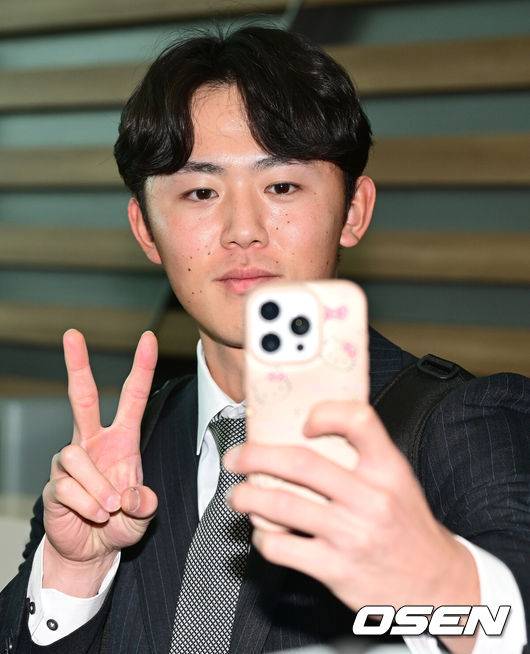 “불펜도, 마무리도 OK” 158km 던지는 포크볼러, 드디어 베일 벗는다