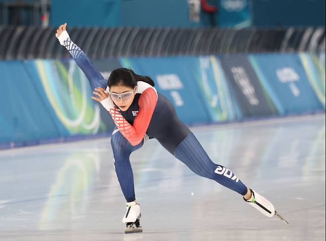 [2026 밀라노] 빙속 신성 이나현, 올림픽 1000m 결선서 1분15초76