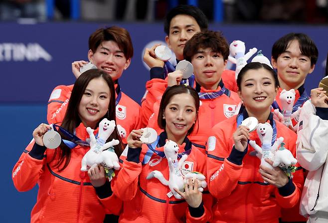 “金 도둑맞았다” 피겨 단체전 銀→일본 시끌시끌…日전문가는 “금메달급 은메달” [2026 밀라노]