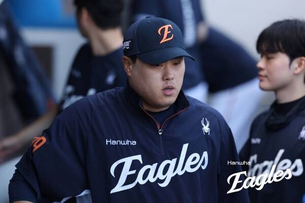 아뿔싸! 류현진이 부상 당하지 말자고 당부했는데… 10년 기다린 태극마크 또 멀어졌다→팬들