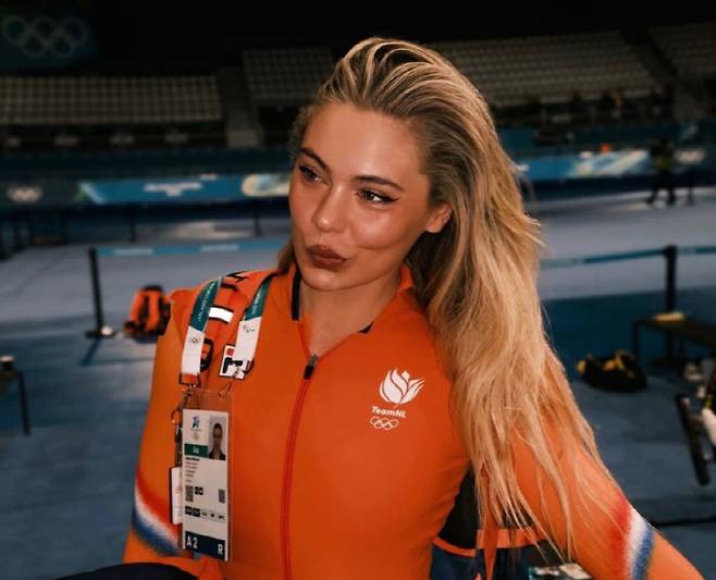 '눈물로 화장 번졌다' 전용기+개막식 불참+디바 논란 '유튜버 복서의 연인' 레이르담, 폴 응원 속 올림픽 신기록 '금메달'...실력만큼은 '진짜'