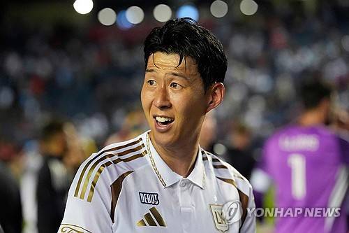 손흥민 커리어 사상 이런 적이 없었는데…'주전 밀렸다?' 5G 연속 결장에 '깜짝'→컨디션 유지 가능한가