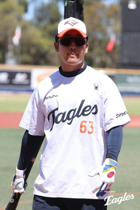 젊은 독수리들 대폭발, 김경문 머리 아파지기 시작했다… 도대체 누구를 떨어뜨리나