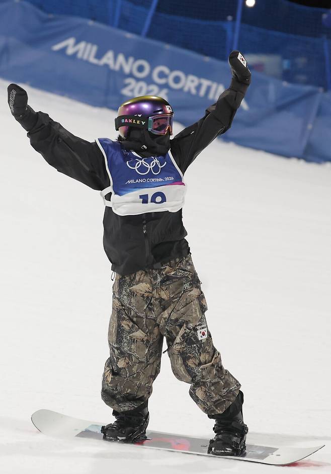 日 매체 '18세 여고생' 유승은 행동에 의문 제기...