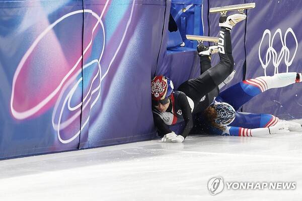 한국 금메달길 막은 '역대급 빌런' 미국, 실력 없으면 나오지 말아야[혼성 계주 준결승]