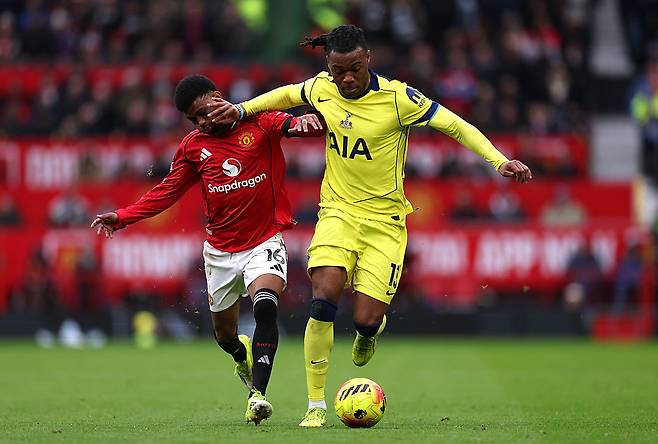 [공식 발표] '흥민이 형, 우리 어떡해?' 토트넘 '2부 강등' 현실 된다…우도기 4~5주 결장→부상자만 무려 '12명'